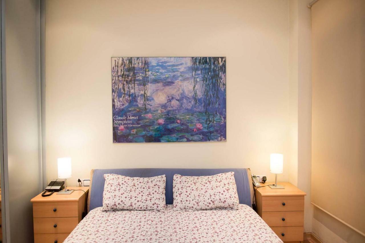 Lovely Apartment At Park Gueell Barcelona Bagian luar foto