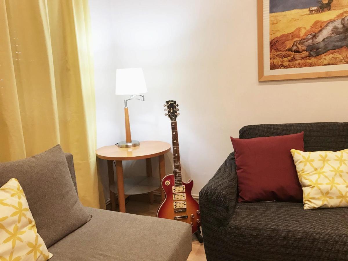 Lovely Apartment At Park Gueell Barcelona Bagian luar foto