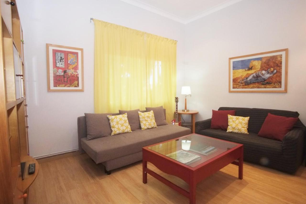 Lovely Apartment At Park Gueell Barcelona Bagian luar foto