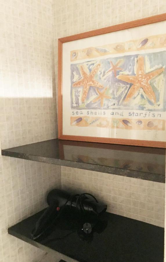 Lovely Apartment At Park Gueell Barcelona Bagian luar foto