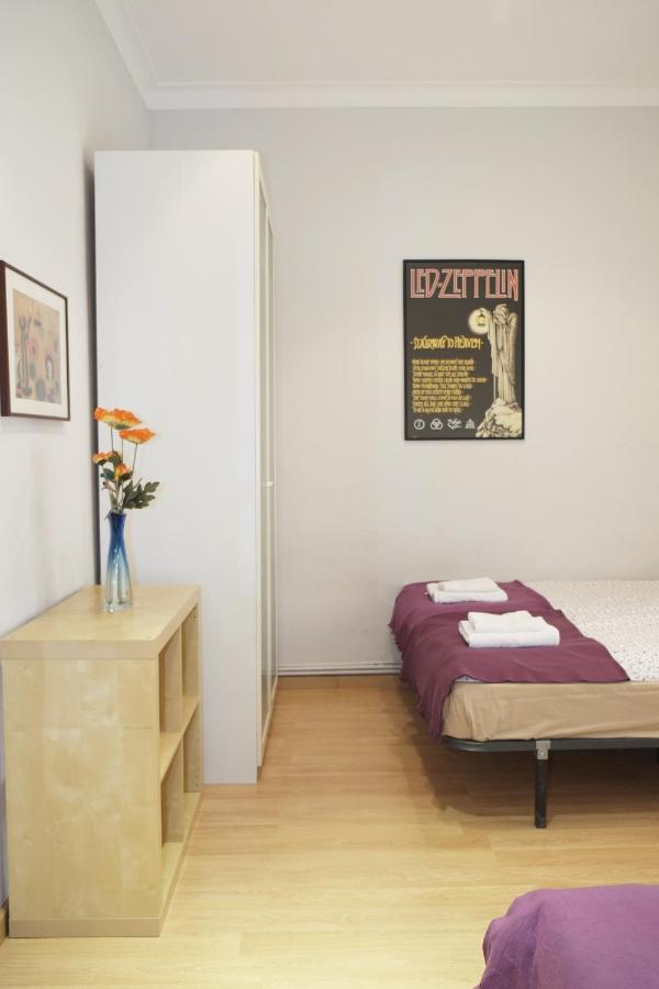 Lovely Apartment At Park Gueell Barcelona Bagian luar foto