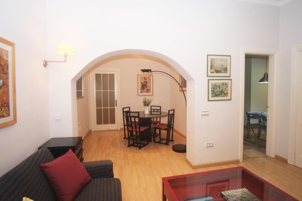 Lovely Apartment At Park Gueell Barcelona Bagian luar foto