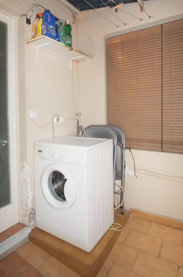 Lovely Apartment At Park Gueell Barcelona Bagian luar foto
